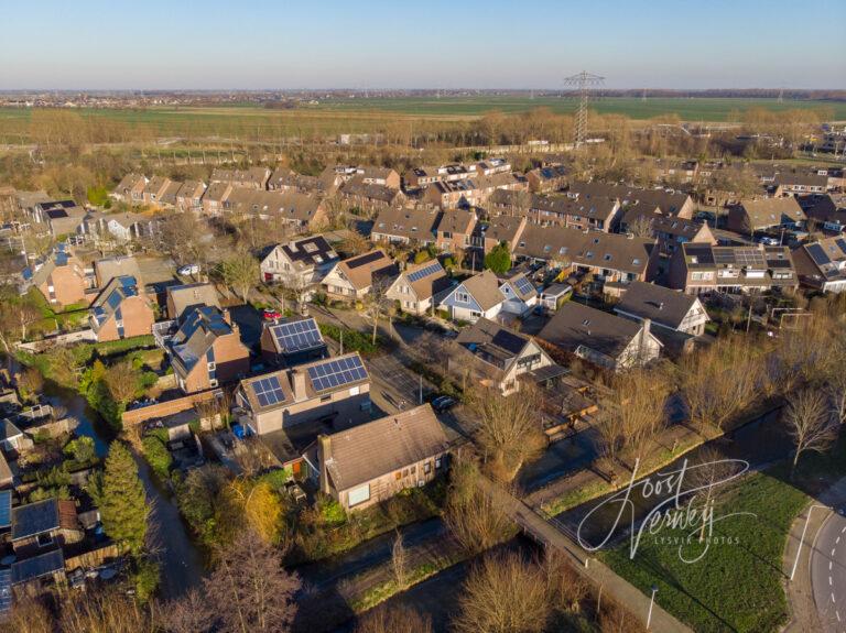 Luchtfoto woningen in Molenvliet noord