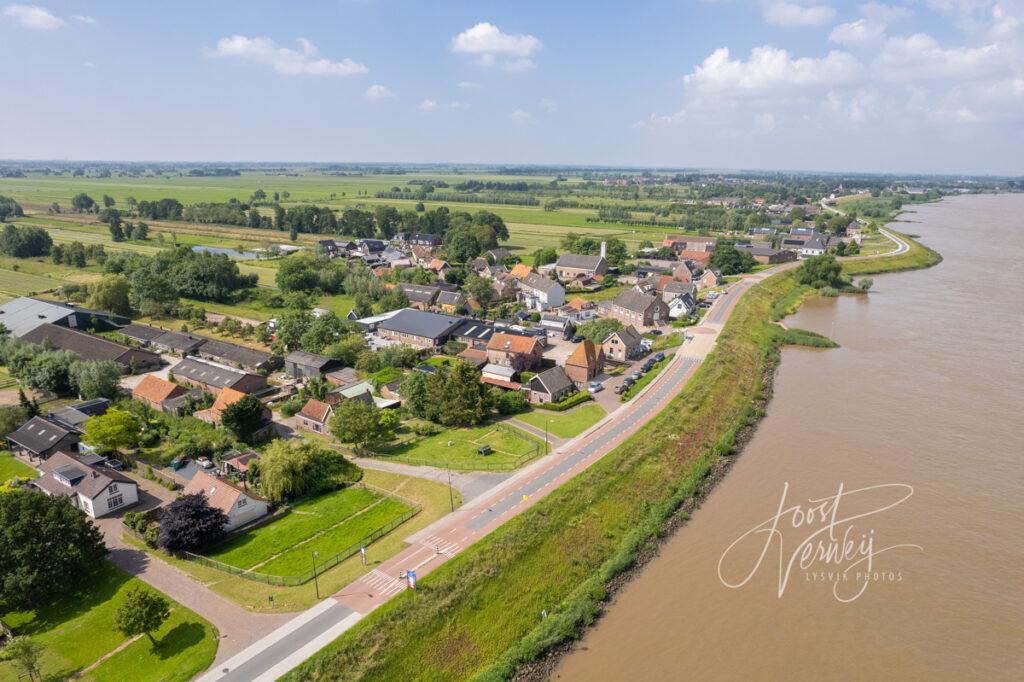 Luchtfoto buurtschap Waal