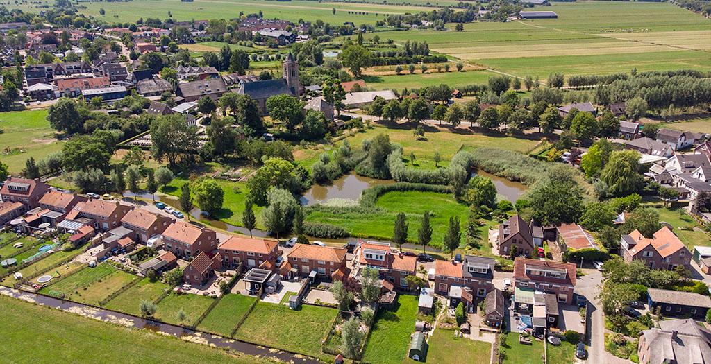 Luchtfoto dorp Hoornaar